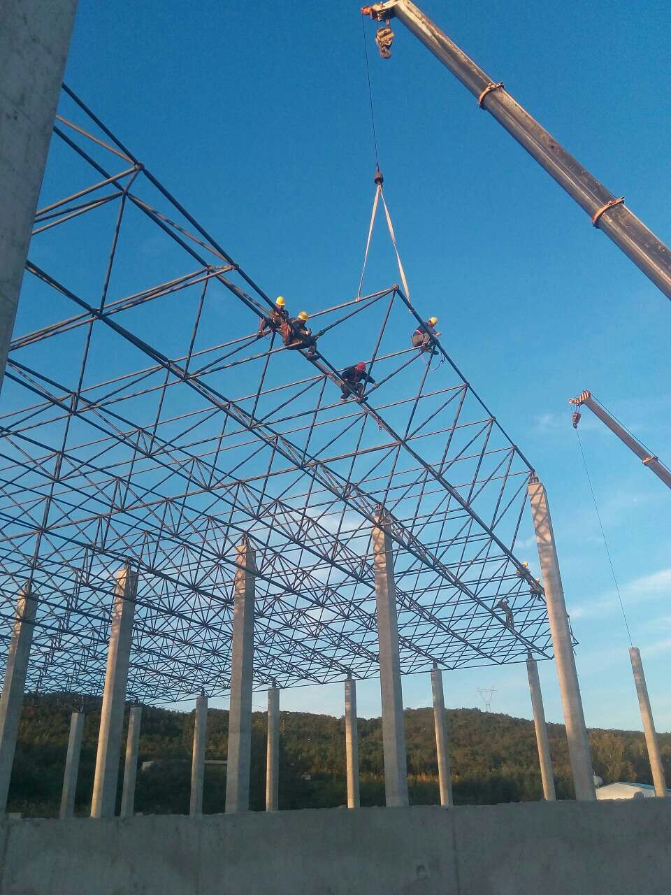 海伦汪清物流园网架
